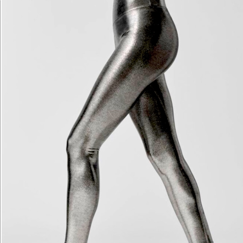 Heroine Sport MARVEL LEGGING [PLATINUM] size XS NWT